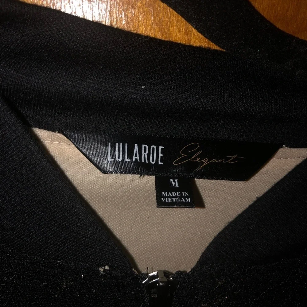 𝅺LuLaRoe Stevie Bomber Jacket Black Lace Sparkly M